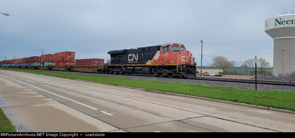 CN 2220